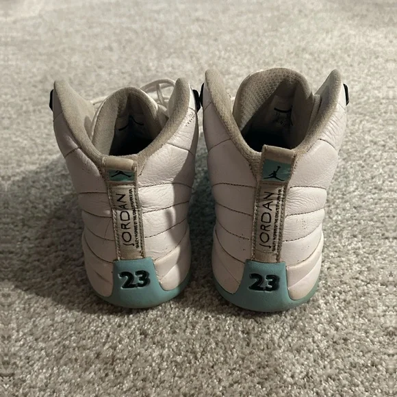 Size 9Y - Jordan 12 Retro GS “Light Aqua” (USED) - Picture 3 of 4